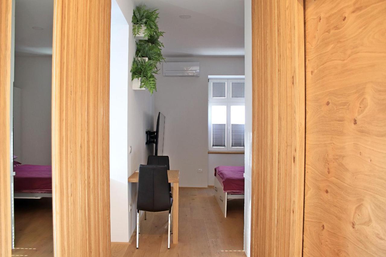 Cirus Apartments Kocevje Exterior foto